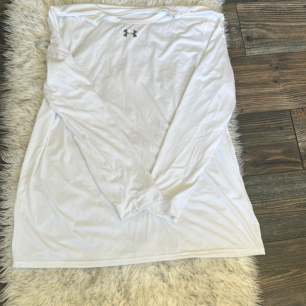Men’s long sleeve t shirt